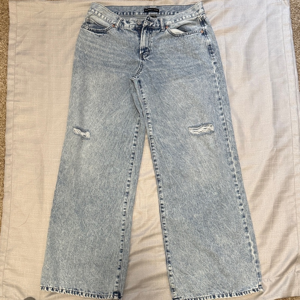 Sincerely Jules Light Blue  Jeans Leg opening is 11.5 inches​